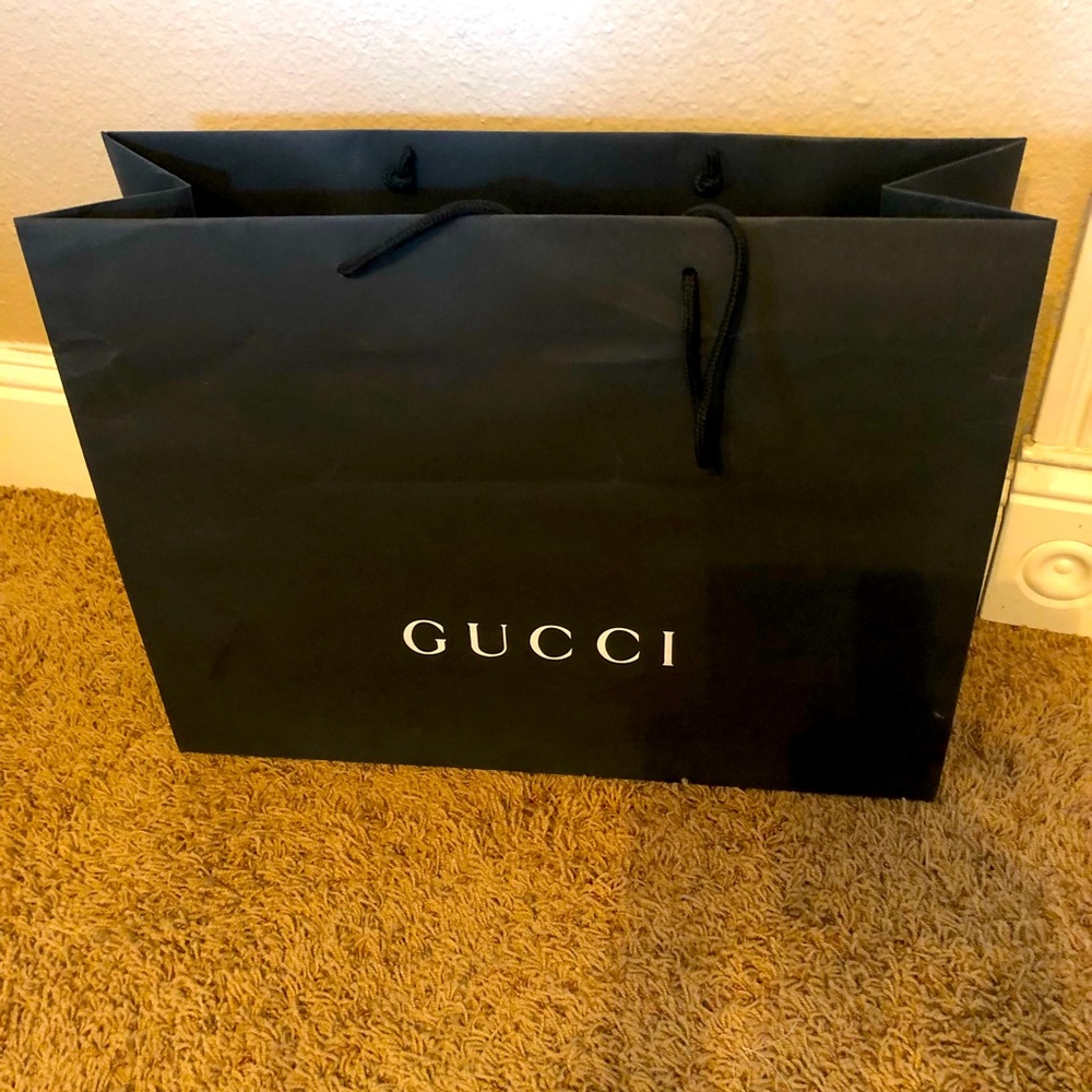 Chanel empty bag black